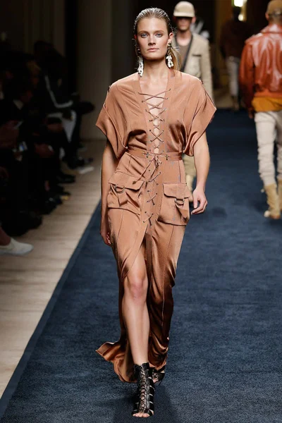 Look 22